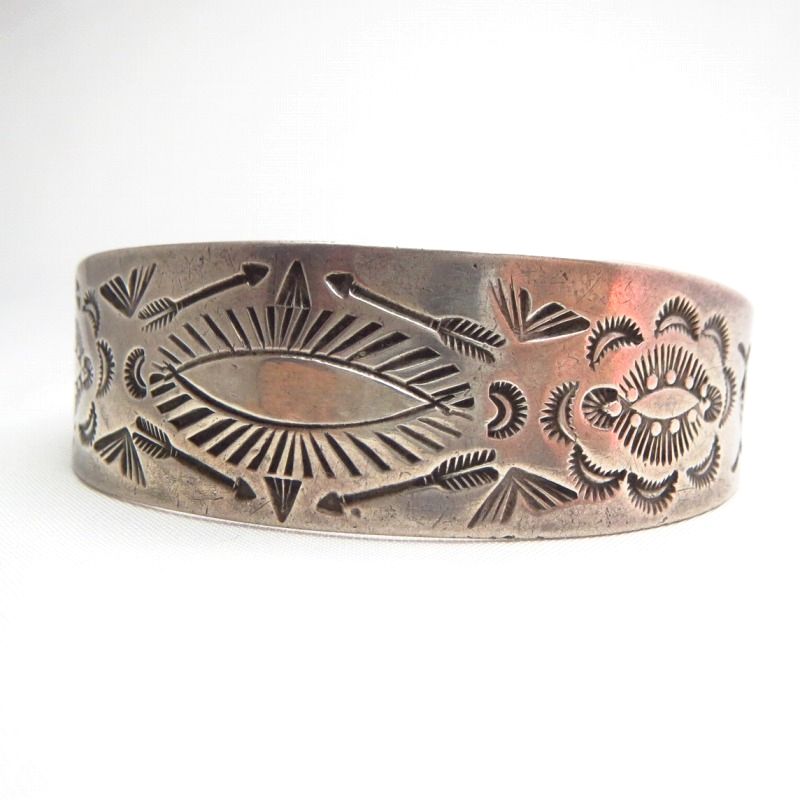 Antique Arrow & 卍 Stamped Silver Cuff Bracelet  c.1925～