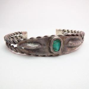 Antique NavajoTwistedwire Cuff Bracelet w/TQ  c.1920
