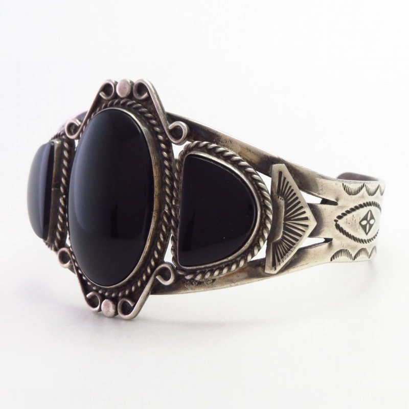 【GARDEN OF THE GODS】Antique Silver Cuff w/Three Onyx  c.1935