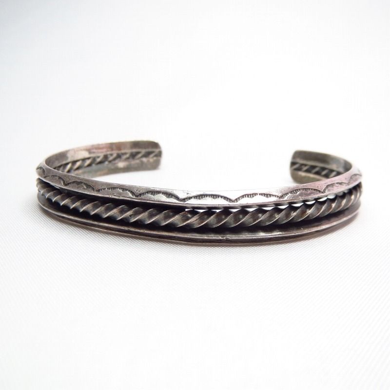Antique 【IH】 CoinSilver Triangle&Twistedwire Bracelet c.1930