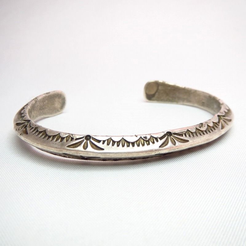 OLDPAWN Stamped TriangleWire Cuff Bracelet c.1970～