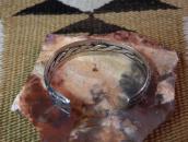 Atq【IH】Coin Silver Flat Twisted & Triangle Wires Cuff c.1930