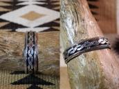 Atq【IH】Coin Silver Flat Twisted & Triangle Wires Cuff c.1930