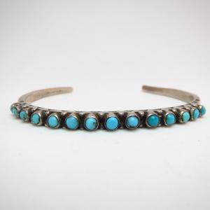 Antique Zuni Stamped Cuff with 14stone  c.1930～