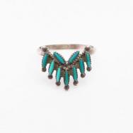 Vintage Zuni Needlepoint Turquoise "V"Shaped Ring  c.1965～