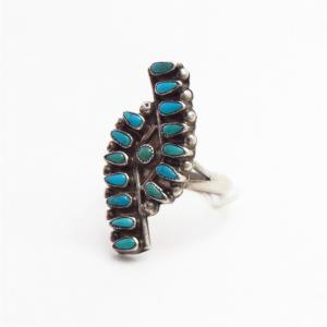 Vintage Zuni Petit Point Turquoise Ring in Silver  c.1965～