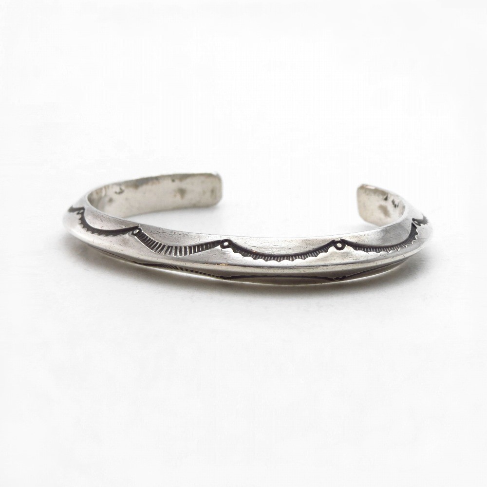 【Mark Chee】Navajo Vtg Triangle Wire Ex. Small Cuff  c.1950～