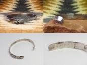 Antique Arrows Stamped Triangle Wire Cuff Bracelet  c.1920～