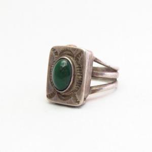 Antique Navajo Silver Pill Box Ring w/Green Turquoise c.1930