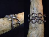 Antique Navajo Casted Silver Small Cuff Bracelet  c.1930～