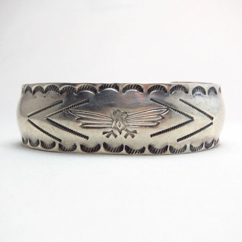 Antique 【Arrow Novelty】 Thunderbird Stamped Cuff  c.1920～