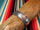 Antique 【Arrow Novelty】 Thunderbird Stamped Cuff  c.1920～