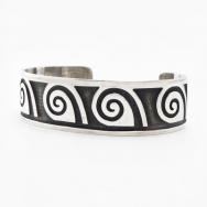 【Elgene Sehongva】Old Hopi Overlay Cuff Bracelet c.1975～