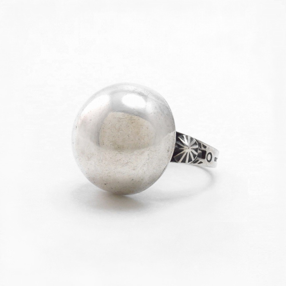 Antique Navajo Pearl Face Tourist Ring in Silver c.1940