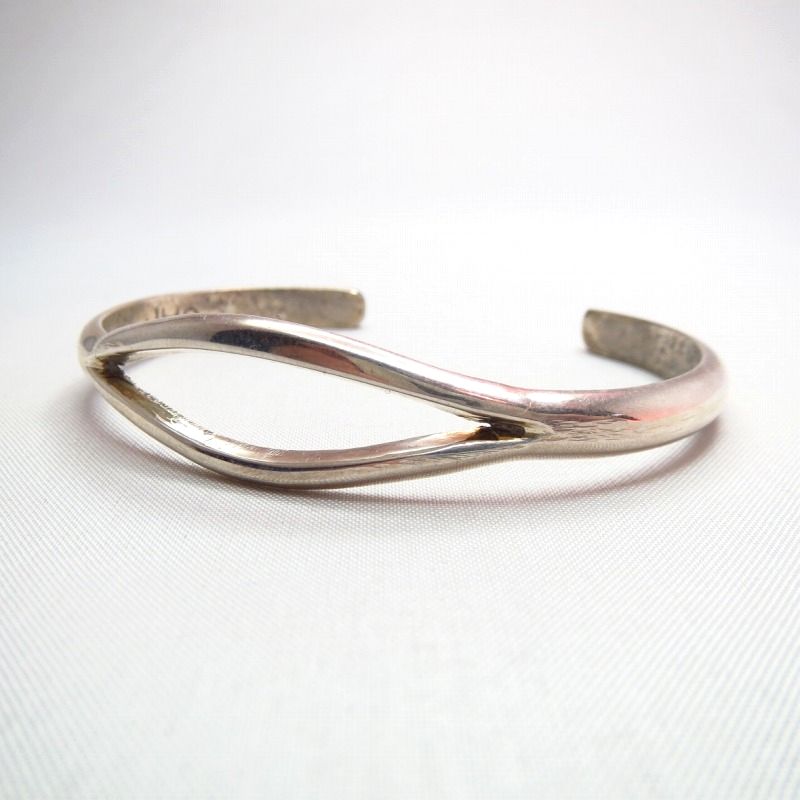 Joe H. Quintana Cochiti Narrow Split Wire Bracelet