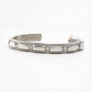 Dead Stock【H Kelewood】Old Navajo Chiseled Narrow Cuff c.1990