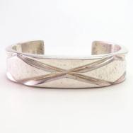 【D. Chee】Navajo Vtg Filed Silver Heavy Cuff Bracelet c.1955～