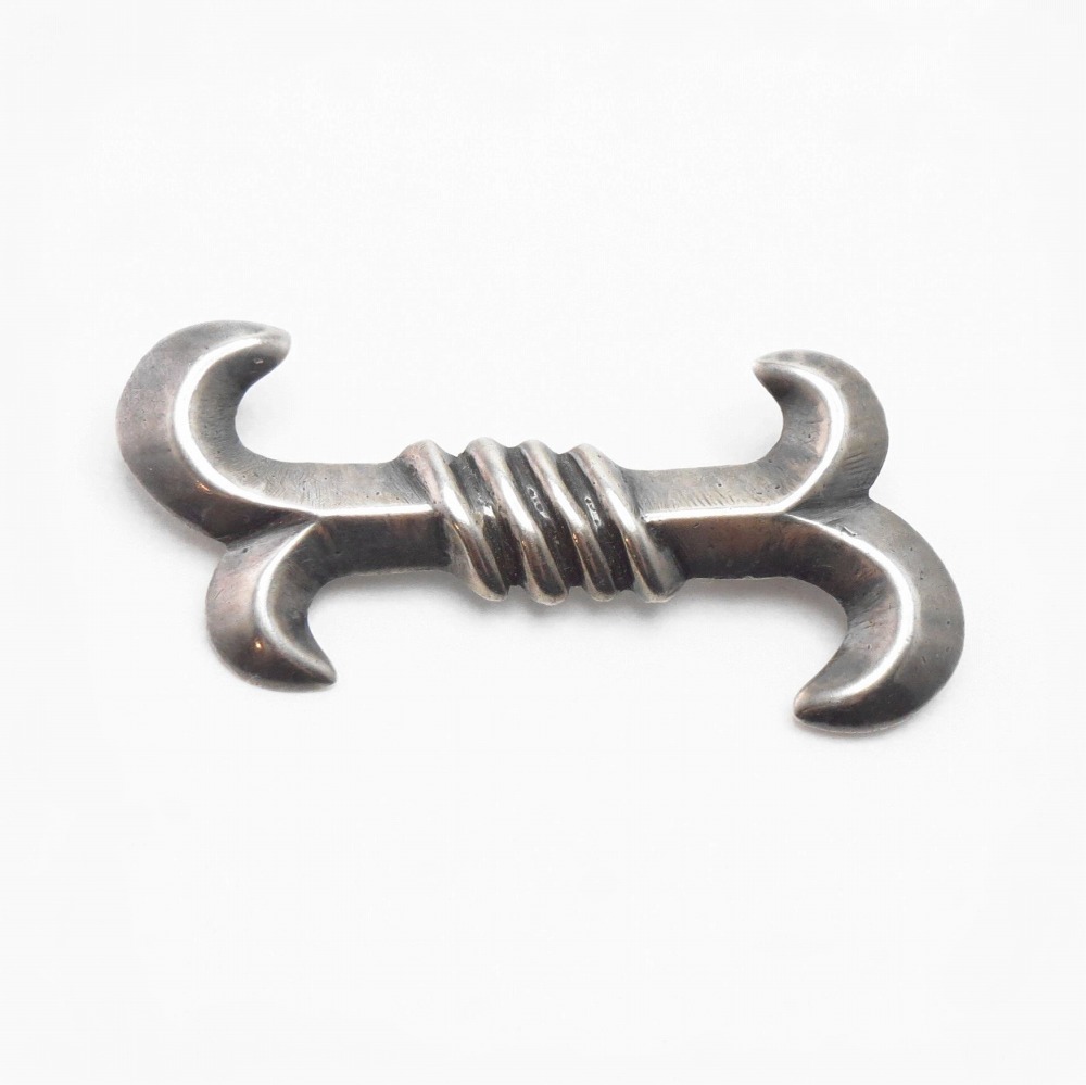 Attr. to【NAVAJO GUILD】Casted Anchor Shape Silver Pin c.1940～