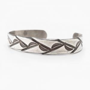 Attr. to【C.G.Wallace T.P.】Basket Stamped Slv Cuff c.1930～ ➁