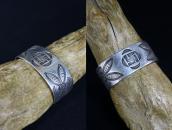 Atq Navajo 卍 & Butterfly Stamped Ingot Silver Cuff  c.1920～