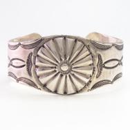【Ralph Tawangyaouma】Hopi Stamp & Repoused Wide Cuff  c.1935～