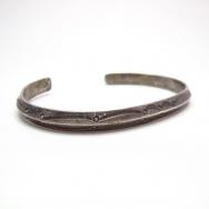 Antique Veiner Stamped Triangle Wire Silver c.1940