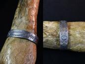 Antique Navajo 卍 & Arrows Stamped Ingot Silver Cuff  c.1925～