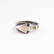 Antique 卍 Stamped Arrow Shape Silver Small Ring  c.1930