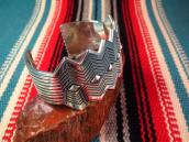 【Thomas Curtis】 ZigZag Edged Stamped Heavy Silver Wide Cuff