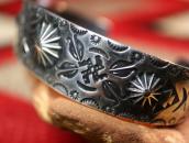 【GARDEN OF THE GODS】 Atq 卍 Stamped Coin Silver Cuff  c.1930