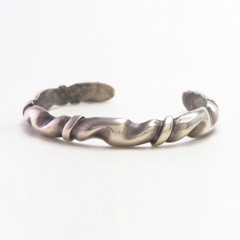 Vintage Navajo Sand Casted Silver Filed Small Cuff  c.1940～