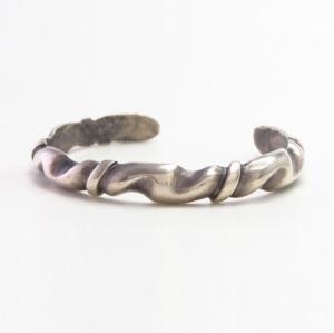 Vintage Navajo Sand Casted Silver Filed Small Cuff  c.1940～