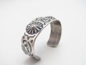 Antique Navajo 卍 Stamped & Repouse Coin Silver Cuff c.1925～