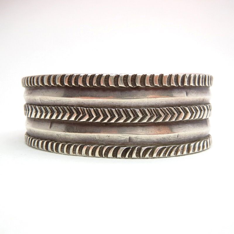 Antique Filed & Chiseled Ingot Silver Cuff Bracelet  c.1900～