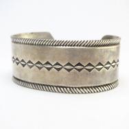 Vintage Filed & Stamped Ingot Silver Cuff Bracelet  c.1940～