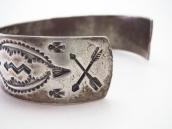 【Arrow Novelty】 Atq 卍 Applique Coin Silver Cuff w/TQ  c.1930