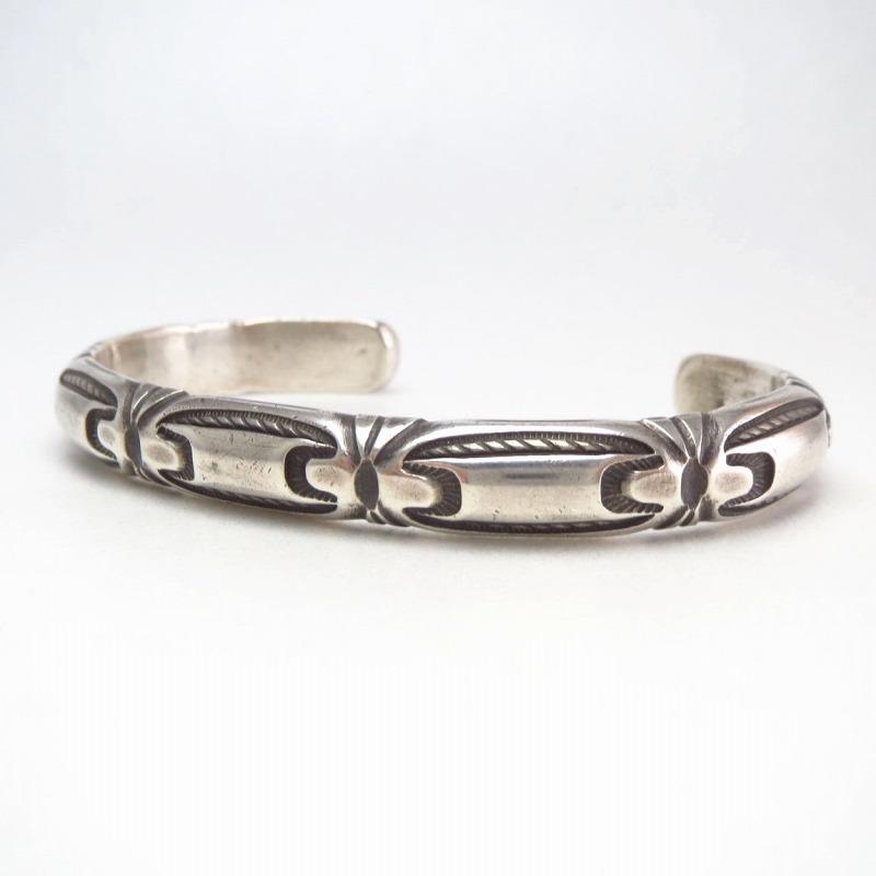 Vintage Navajo Stamped & Filed Half-Round Wire Cuff  c.1950～