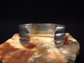 Antique Navajo or Pueblo Ribbed Silver Cuff Bracelet c.1935～