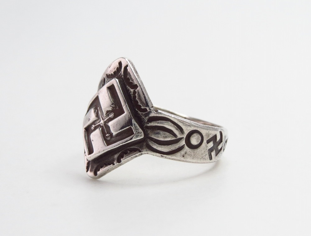 1940s 1910s–1920s 初期ナバホ ハンドスタンプ シルバープレート カフ