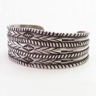 【GARDEN OF THE GODS】Chiseled Ingot Coin Silver Cuff c.1920～　