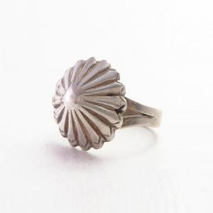 Atq Shell Concho Face Stamped Silver Tourist Ring  c.1935～