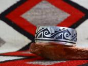 【Lawrence Saufkie】Hopi Silver Overlay Domed Wide Cuff c.1980