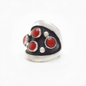 Vintage Navajo Four Gem Red Coral Ring in Silver c.1960～