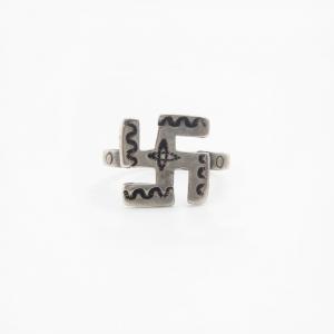 Atq Navajo 卍 Face Narrow Shank Small Ring in Silver c.1925～