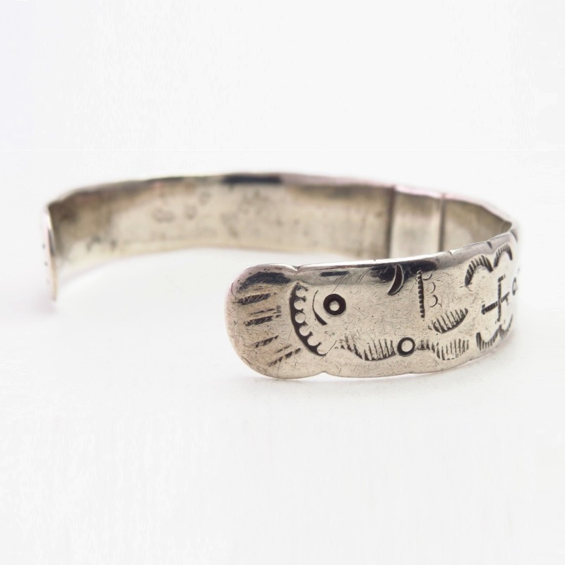 Atq Indian Heads Terminal 卍 Stamped Silver Worn Cuff c.1910～