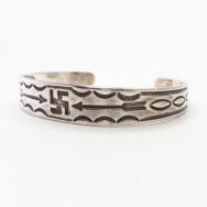 Antique Navajo 卍 & Arrows Stamped Ingot Silver Cuff  c.1920～