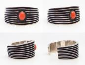 【Johnny Mike Begay】 Navajo Tracks Style Cuff w/Coral c.1960～