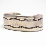 Atq Navajo Stamped Heavy IngotSilver Hallmarked Cuff c.1945～