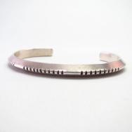 Vintage Navajo Stamped Triangle Wire Cuff Bracelet  c.1970～